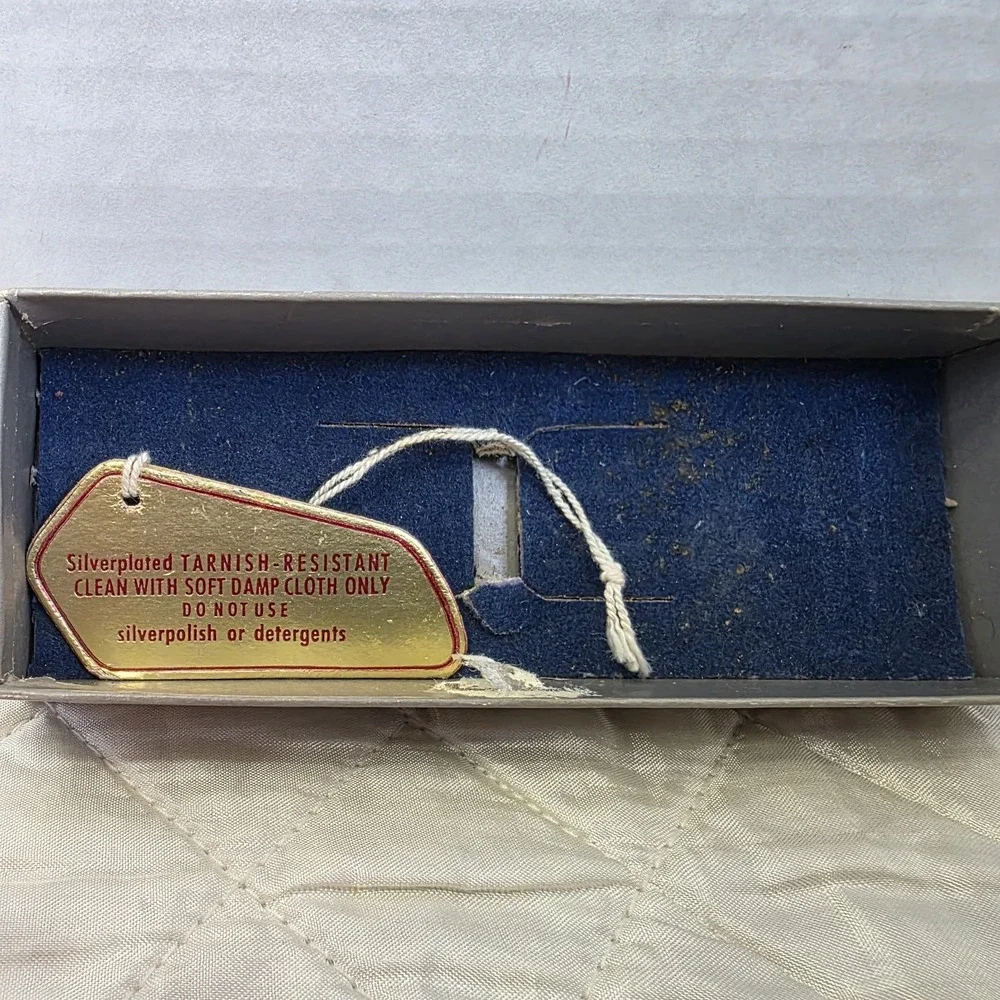 Vintage Boxed Quist Germany Small 4½